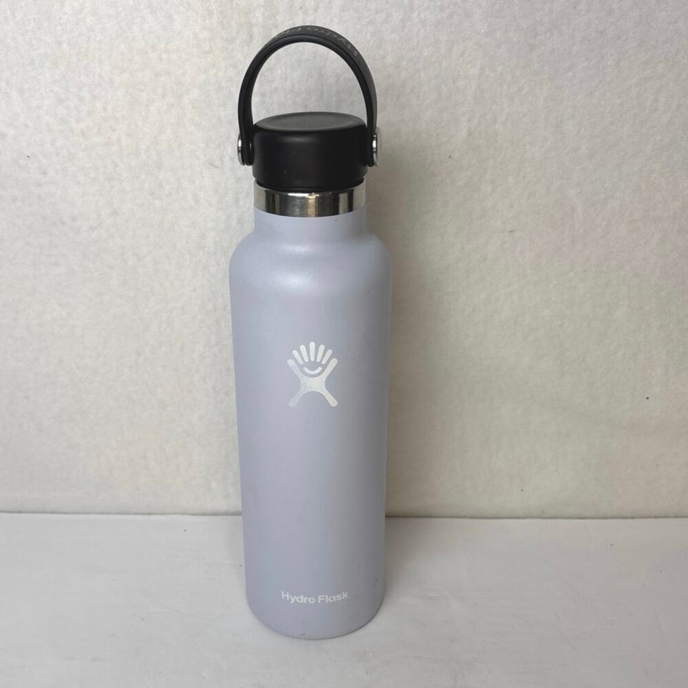 Hydro Flask Lavender Standard Mouth with Flex Cap Water Bottle 21 Oz